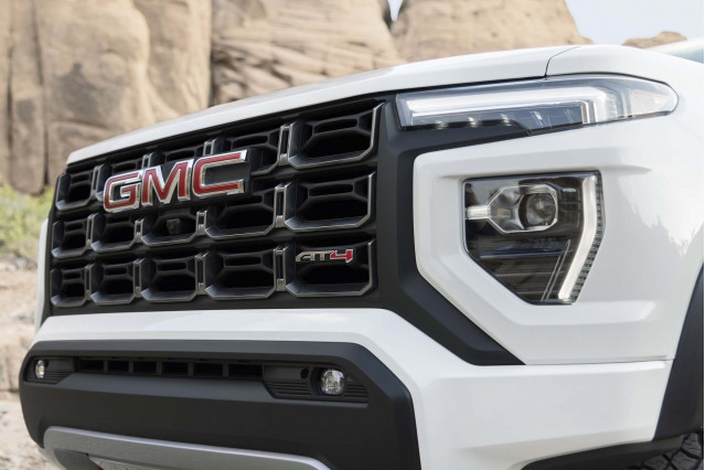 2023 GMC Canyon AT4