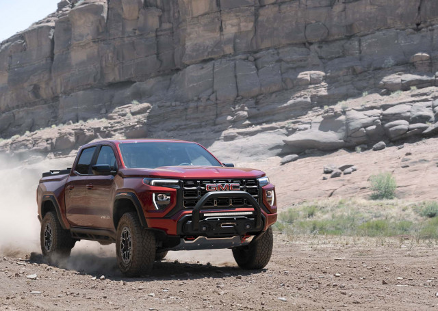 2023 GMC Canyon AT4X