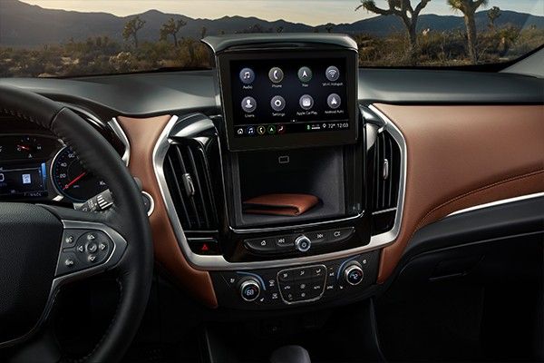 2021 Chevy Traverse display