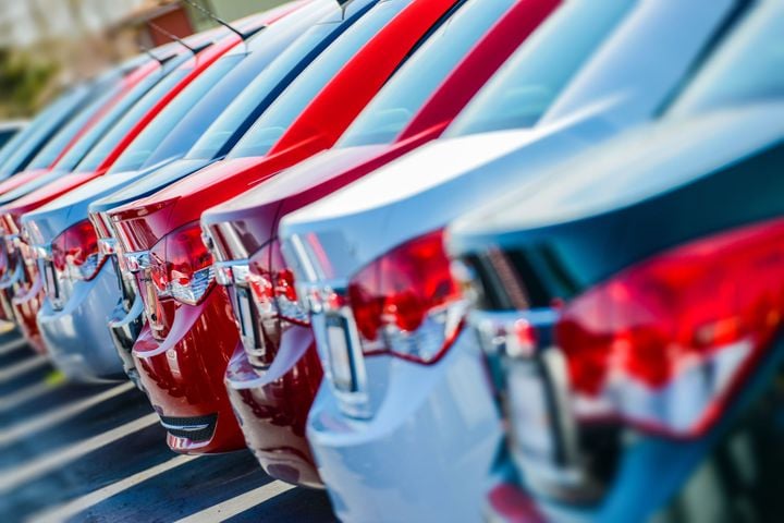 TransUnion research finds a lack of inventory and low interest rates turned consumers away from leasing new cars and trucks over an 11-month period. - IMAGE: Getty Images