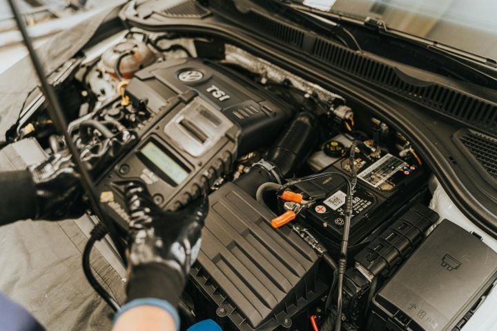 Collaboration seeks to ensure emerging AI technologies in automotive service have high safety, reliability and performance standards. - Pexels/Daniel Andraski